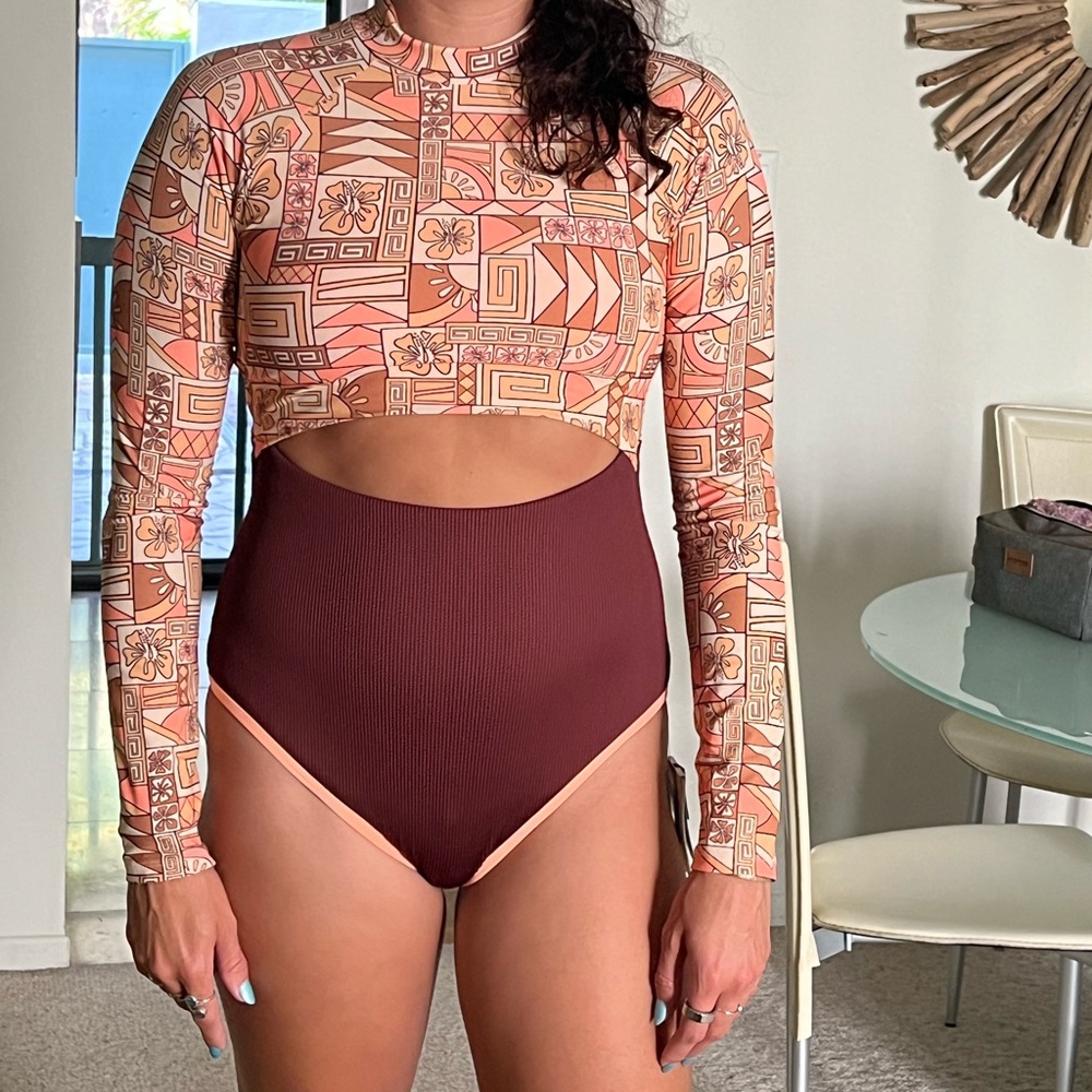 Rip curl surf suit